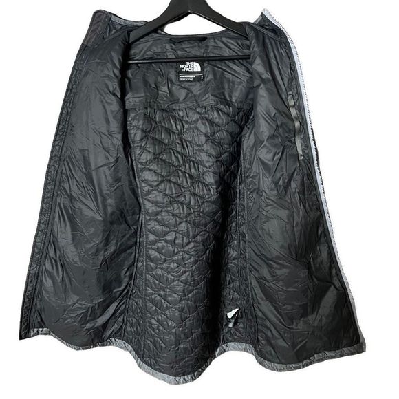 Sold The North Face Hooded Thermoball Parka Small - Picture 5 of 5